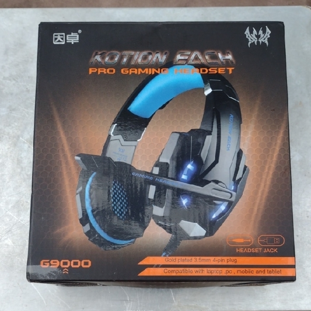 G9000 Pro Gaming Headset - Black and Blue NWT